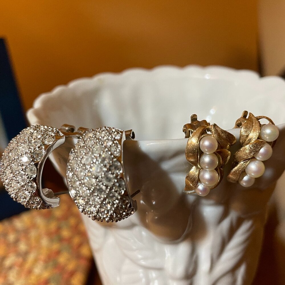 Party earrings. 2 pairs